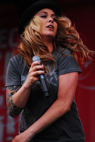 Anouk - cliccare qui